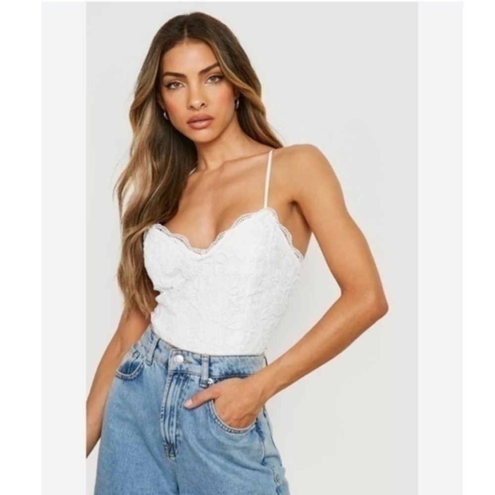 3/$30 Dynamite Creme Lace Bodysuit - Picture 4 of 11